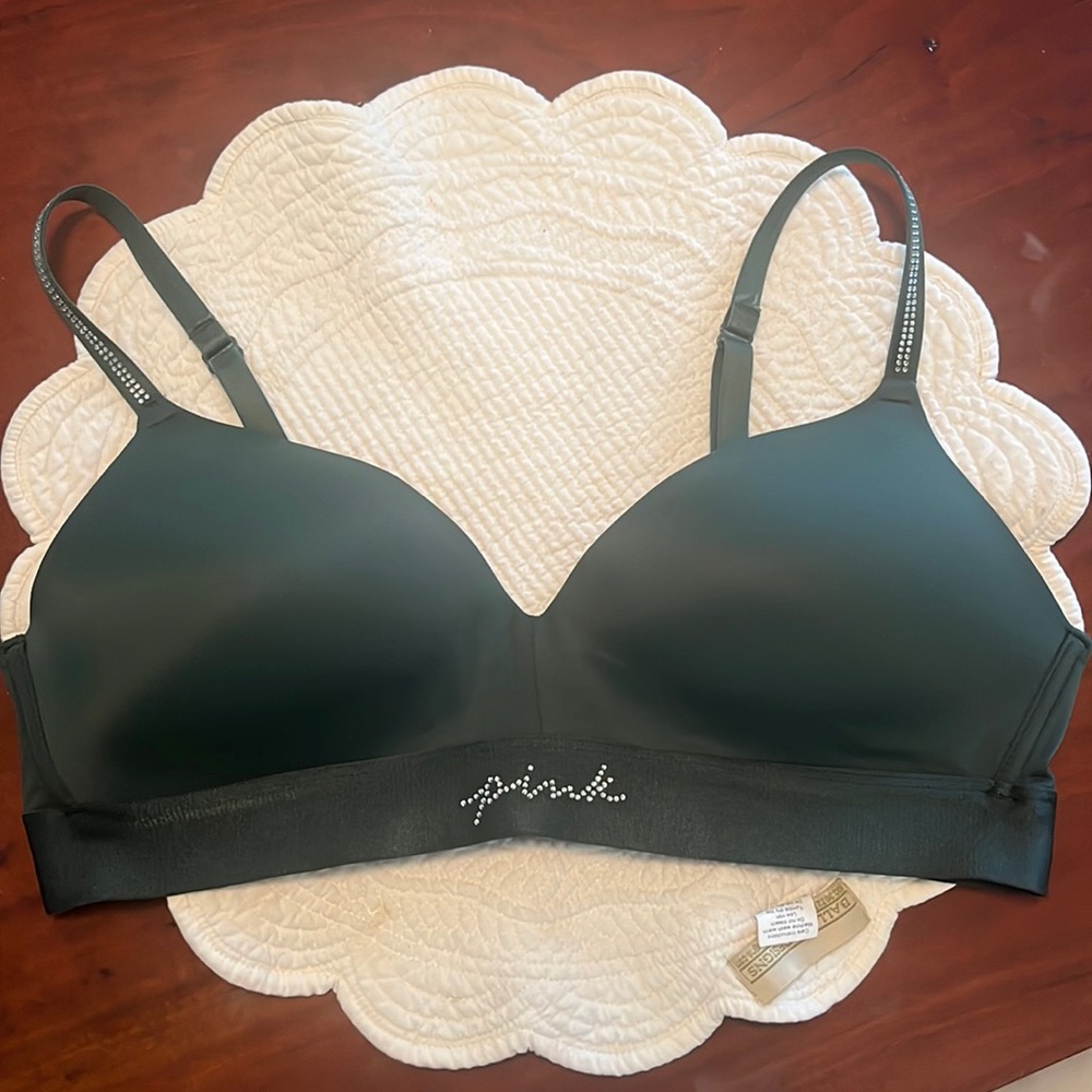 NWT Victoria’s Secret PINK bra 38B